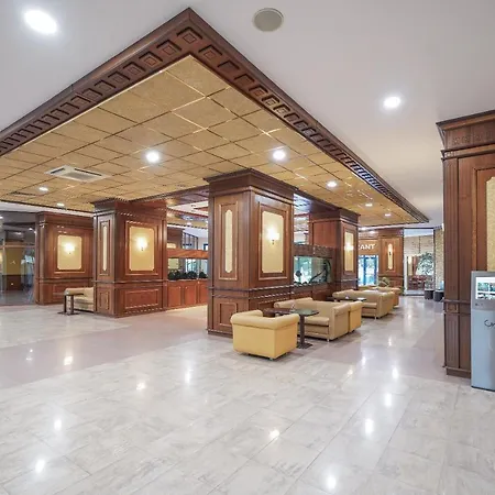 Готель Grifid Arabella 4*