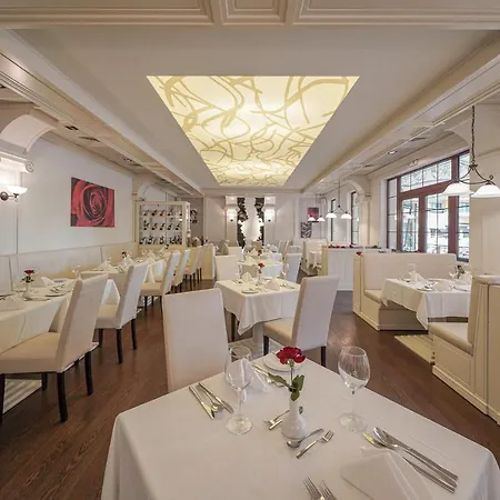 Готель Grifid Arabella 4*