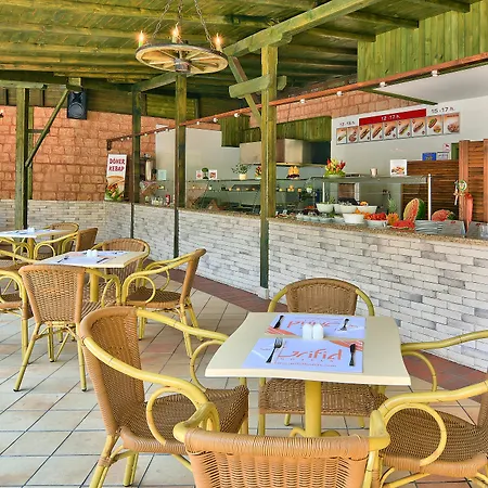 Готель Grifid Arabella 4*