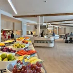 Hotell Grifid Arabella 4*
