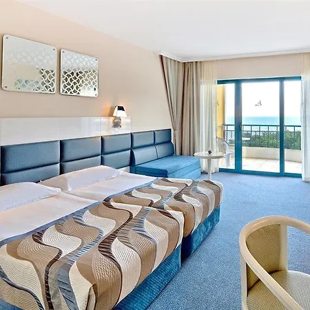 酒店 Grifid Arabella 4*