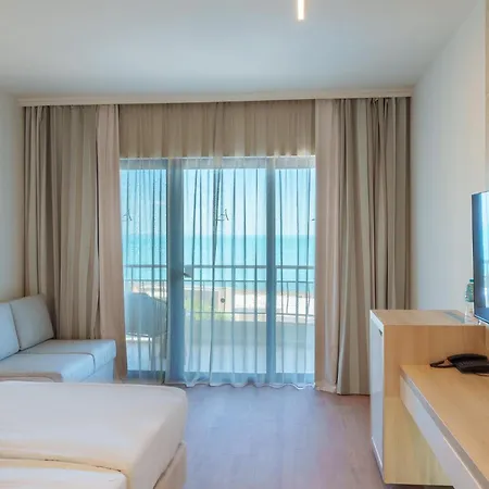 מלון Grifid Arabella 4*