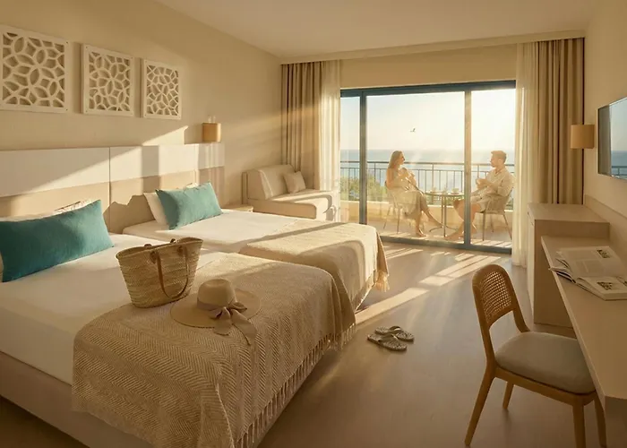 Grifid Arabella 4* Goudstrand